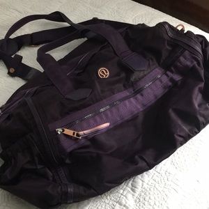 Lululemon purple and rose gold yoga bag
